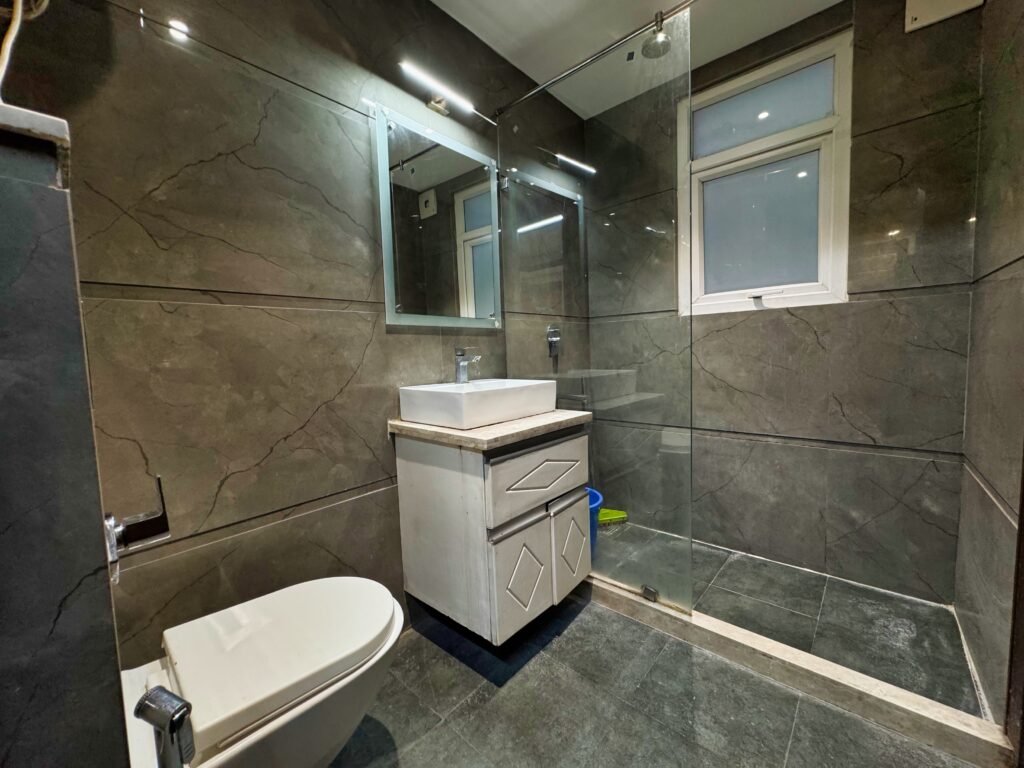 serviced apartments in greater kaialsh